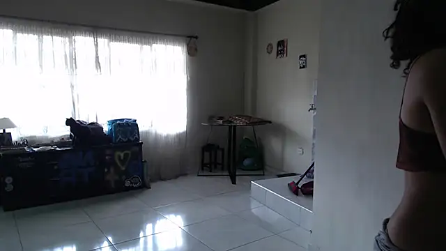 AlinaWoolf_ live
