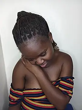 little_creamy live