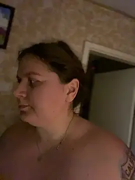 Nenssy555 live