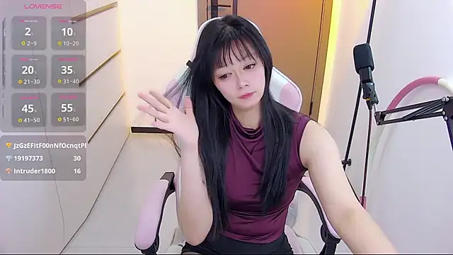 Fioriy66 live