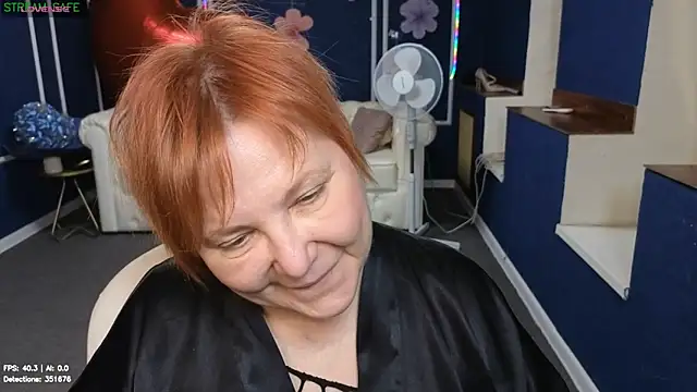 Kira_Kenett live
