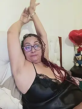 AlessandraLeroy live