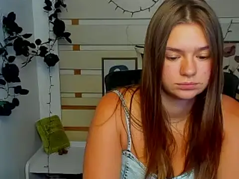 Josephine_Kiss live