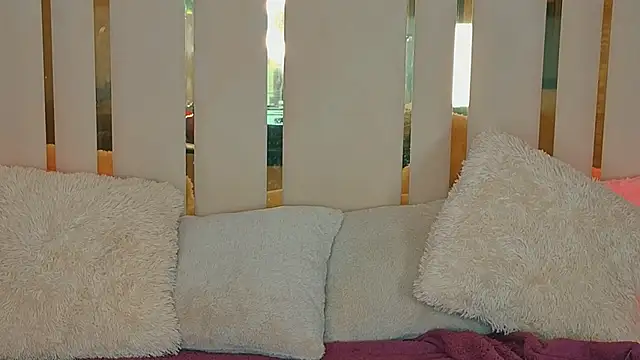 Daphne_Moss live