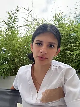 Mia_Alanna live