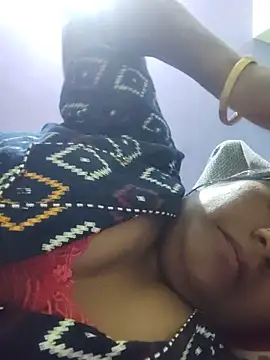 yamini1431 live