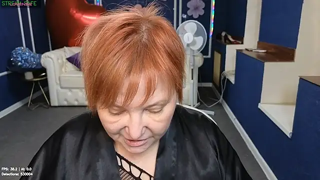 Kira_Kenett live