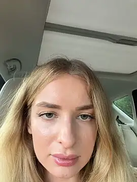 EvieEvans live