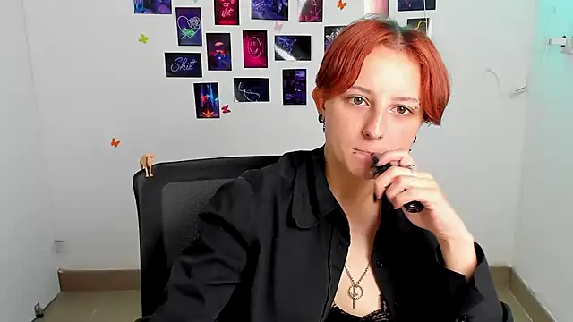 Dilara_Kiss_ live