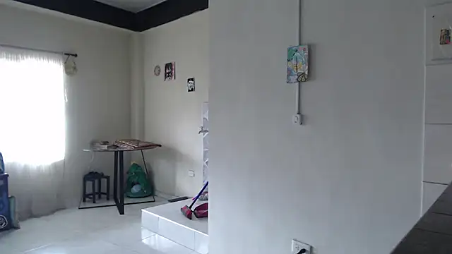 AlinaWoolf_ live