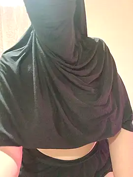 Rahaf_Star live