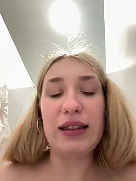 Polly_Pop live