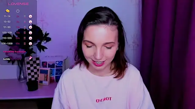 KindHazelHere_ live