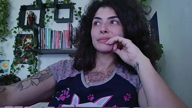 TaliMajesty live