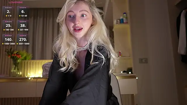YourNaughtyMiss live