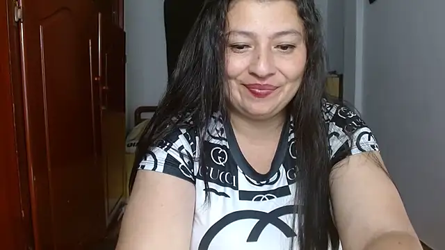 Victoriaevans1 live