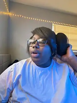 YummyAim299 live