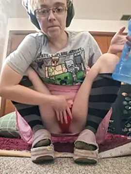 Little_Miss_Needy live