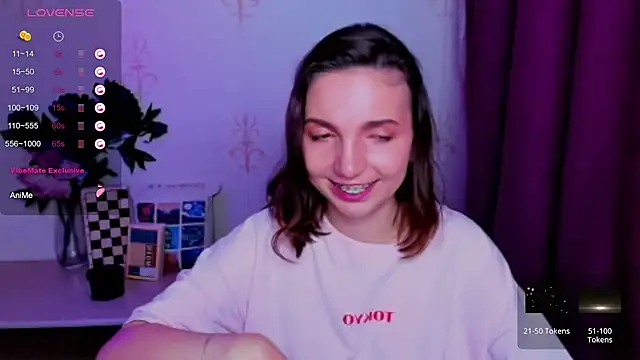 KindHazelHere_ live