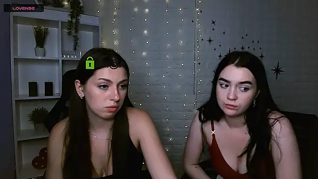amalialowell live