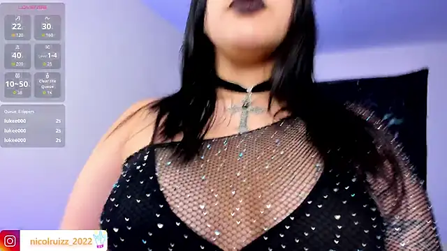 Nicolle_Ruizz live