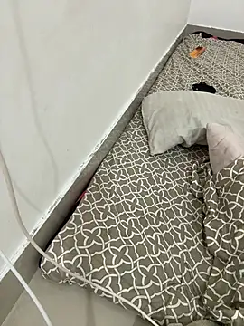 cute_manu- live