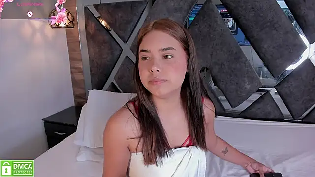 Rose__Evans__ live