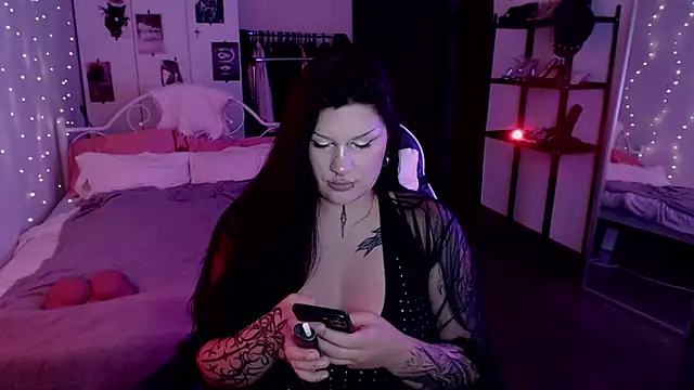 GothicKiraVex profile