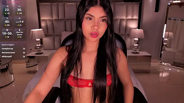 MiaLaurence live