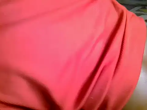 Pearl_petite live