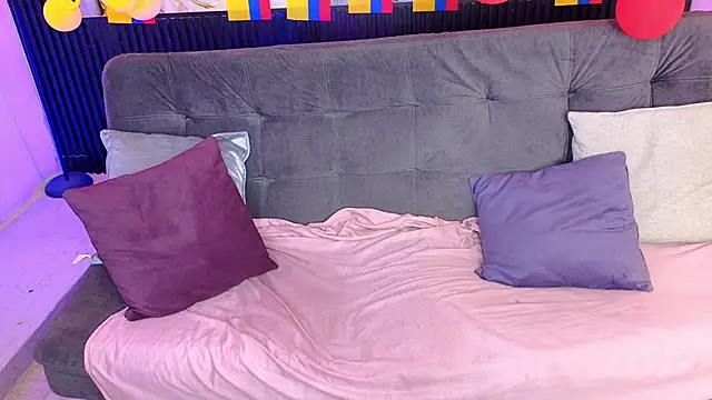 lucie_petite live