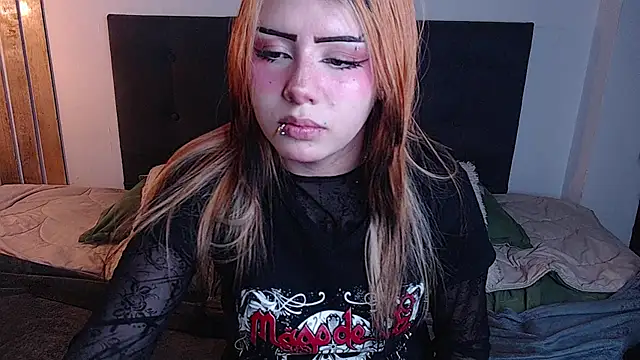 fyreandfox_ live