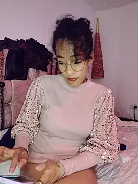 AmelieMartinez live