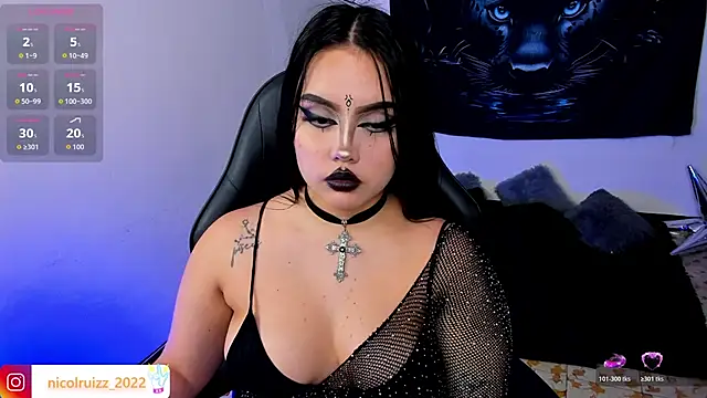 Nicolle_Ruizz live