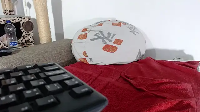 liseth_01hot live