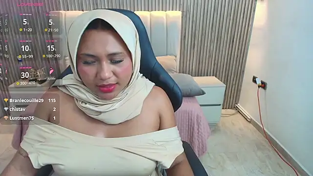 Maissa_nakier live