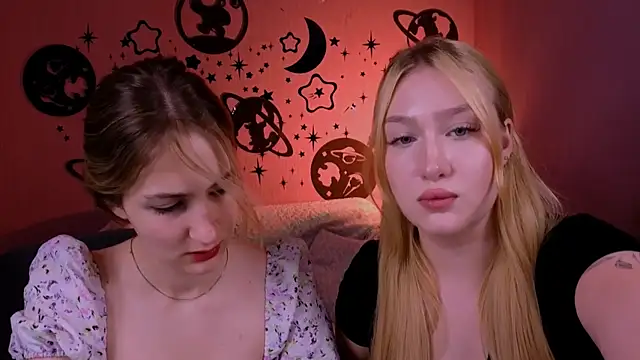 playful_sophie live