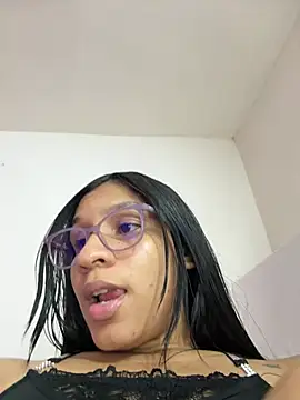 Danaeluxe live