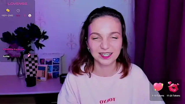 KindHazelHere_ live