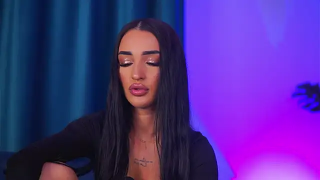 DeniseDevilles live