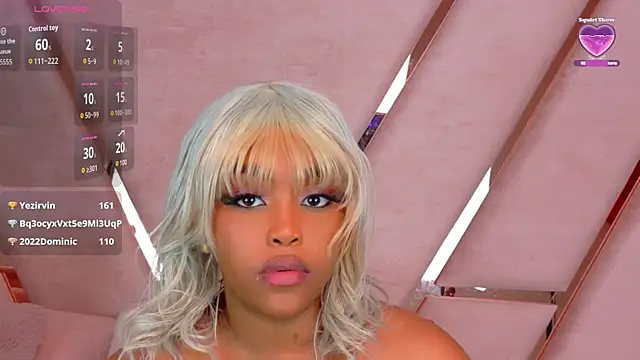 TiannahGlow live