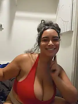 cinnaminnie live