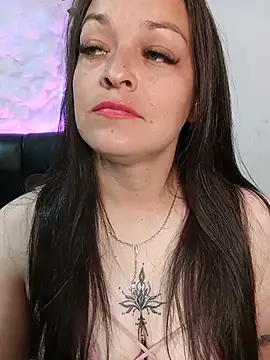 Isa_bluee live