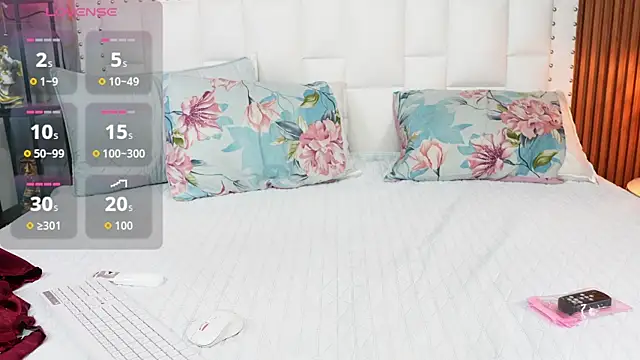 hornybarelylegalgirl live