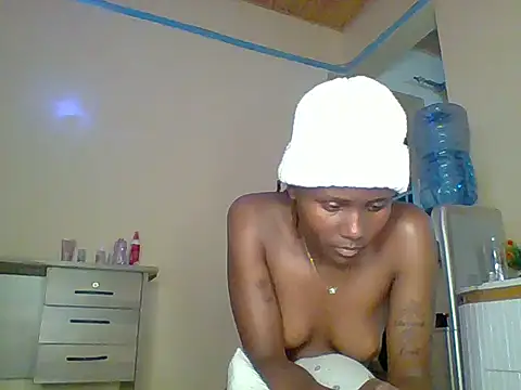 kiki8390 live