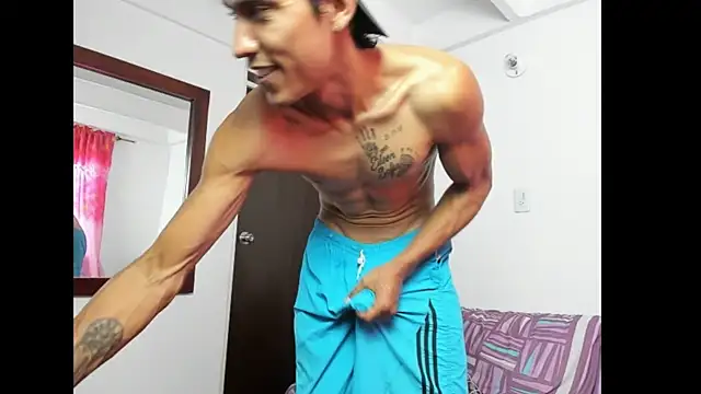 QuinnAndpuma1 live