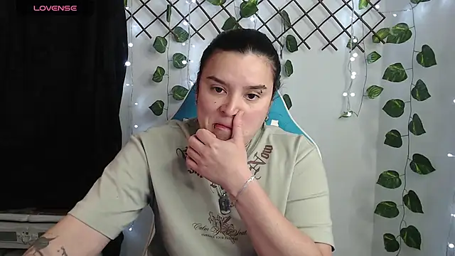 Nika_1_ live