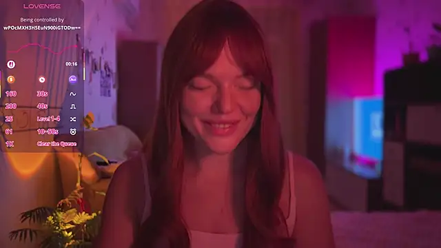 CherryRed_Girl live