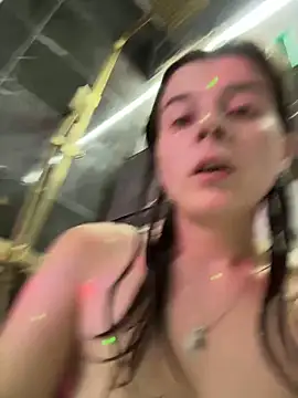 LilyIrons live