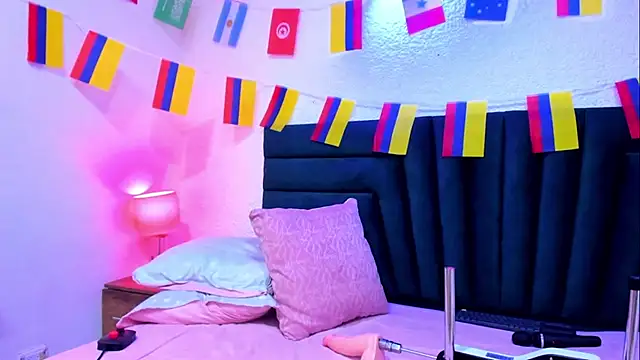 VictoriaRouge_ live